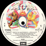 Queen – A Night At The Opera (LP)